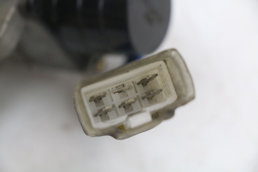 photo de KIT CHIAVE BLOCCO NEIMAN KYMCO DINK STREET 125 (2009 - 2014) - Dettagli dei punti di fissaggio