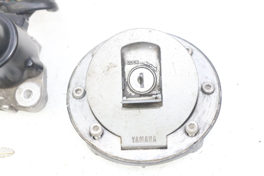 photo de KIT SERRATURA CHIAVE NEIMAN YAMAHA FJ 3CX 1200 (1986 - 1996) - Altra vista dell'articolo