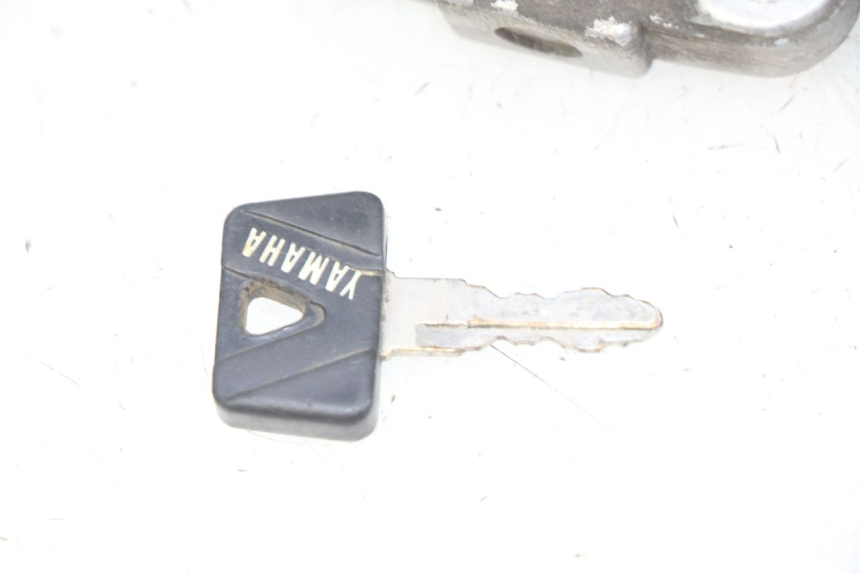 photo de KIT SERRATURA CHIAVE NEIMAN YAMAHA FJ 3CX 1200 (1986 - 1996) - Caratteristiche distintive