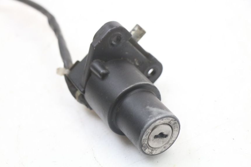 photo de KIT SERRATURE HYOSUNG GF 125 (2001 - 2005) - Primo piano tecnico