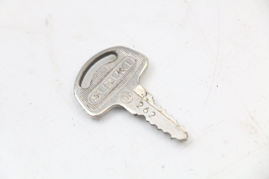 photo de KIT CHIAVE BLOCCO NEIMAN SUZUKI GN 125 (1997 - 2000) - Dettaglio del componente