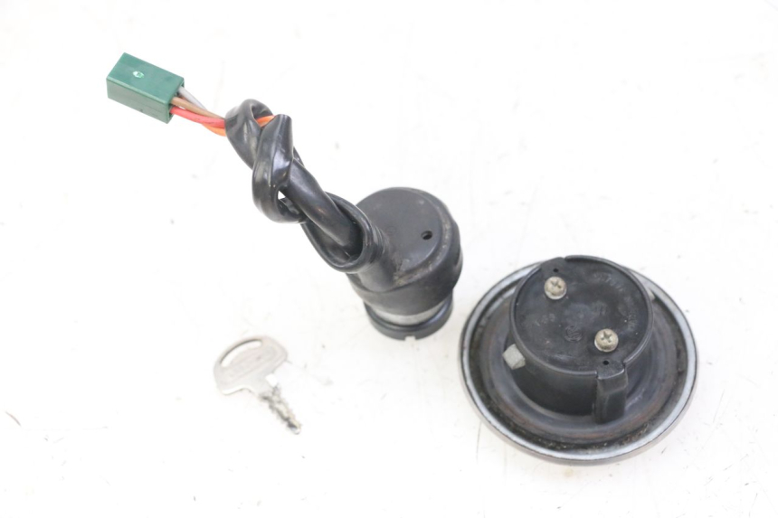 photo de KIT CHIAVE BLOCCO NEIMAN SUZUKI GN 125 (1997 - 2000) - Zoom sullo stato d'uso