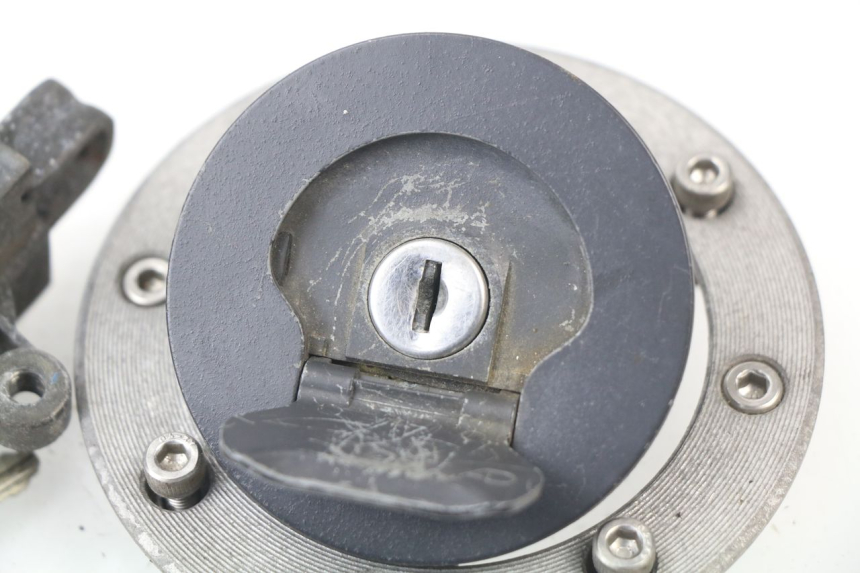 photo de KIT SERRATURE SUZUKI GSF N BANDIT 600 (1996 - 1999) - Altra vista dell'articolo