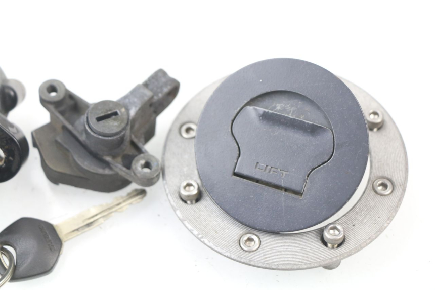 photo de KIT SERRATURE SUZUKI GSF N BANDIT 600 (1996 - 1999) - Caratteristiche distintive