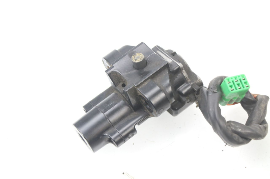 photo de KIT SERRATURE SUZUKI GSF N BANDIT 600 (1996 - 1999) - Altra angolazione