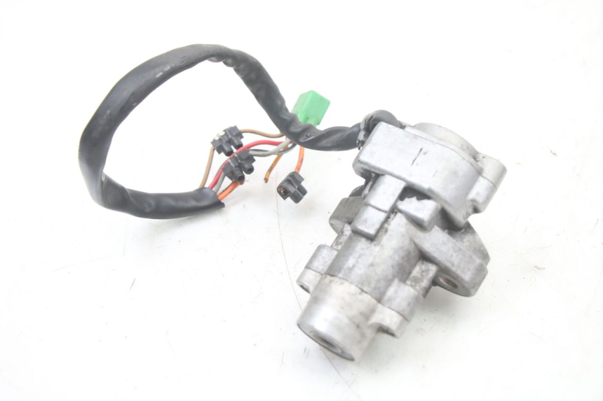 photo de KIT SERRATURE SUZUKI GSF S BANDIT 600 (2000 - 2004) - Zoom sullo stato d'uso