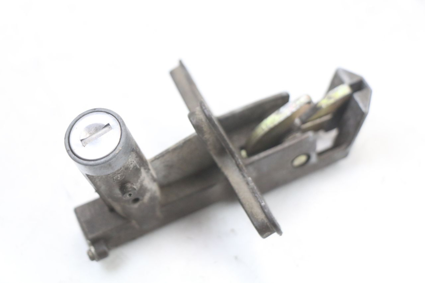 photo de KIT SERRATURE SUZUKI GSX E 250 (1982 - 1983) - Altra vista dell'articolo