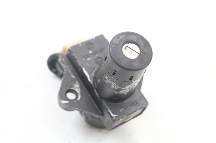 photo de KIT SERRATURE SUZUKI GSX E 250 (1982 - 1983) - Stato della superficie e materiale