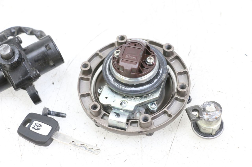 photo de KIT SERRATURE HUSQVARNA SVARTPILEN 401 (2018 - 2023) - Dettaglio del componente