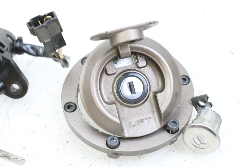 photo de KIT SERRATURE HUSQVARNA SVARTPILEN 401 (2018 - 2023) - Vista d'insieme del prodotto