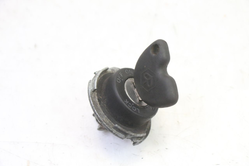 photo de KIT SERRATURE PIAGGIO LIBERTY 4T 50 (2009 - 2015) - Zoom sullo stato d'uso