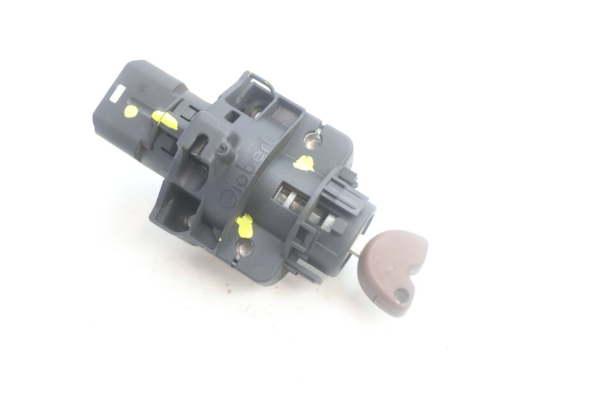 photo de KIT SERRATURE PIAGGIO MP3 500 (2016 - 2018) - Altra angolazione