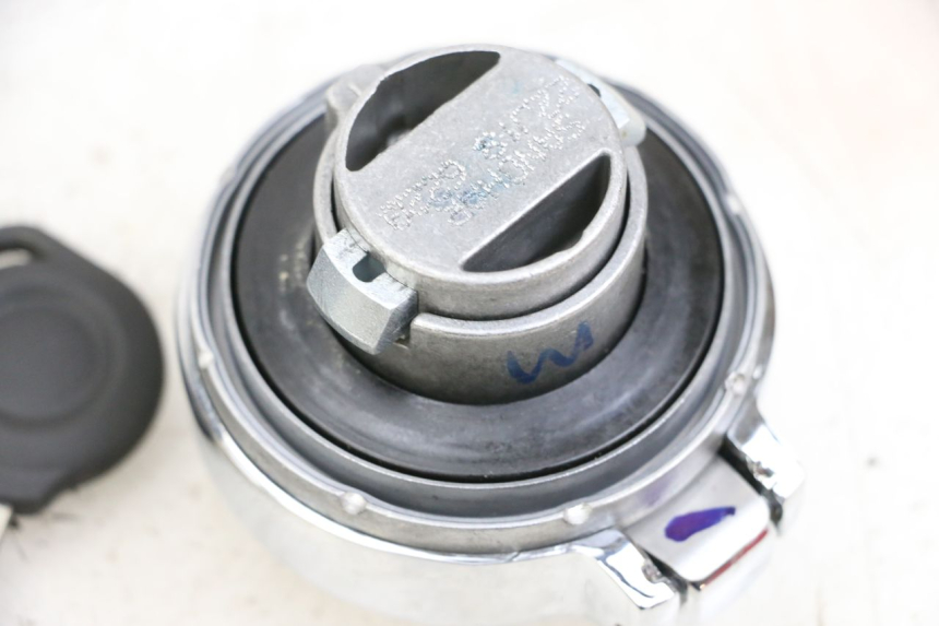 photo de KIT SERRATURE ROYAL ENFIELD CONTINENTAL GT 650 (2019 - 2024) - Dettaglio del componente