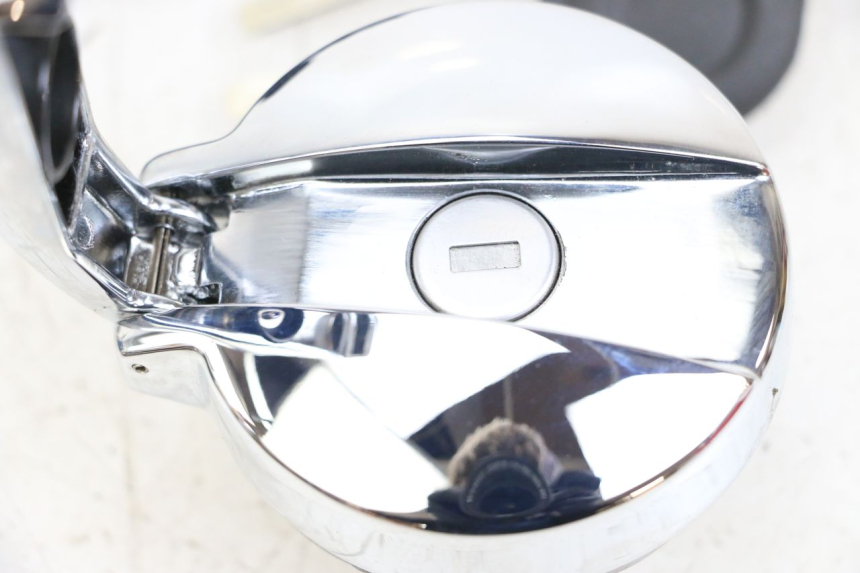 photo de KIT SERRATURE ROYAL ENFIELD CONTINENTAL GT 650 (2019 - 2024) - Dettagli dei punti di fissaggio