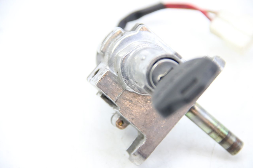 photo de KIT SERRATURA CHIAVE NEIMAN LVNENG S5 1 (2019 - 2023) - Altra angolazione