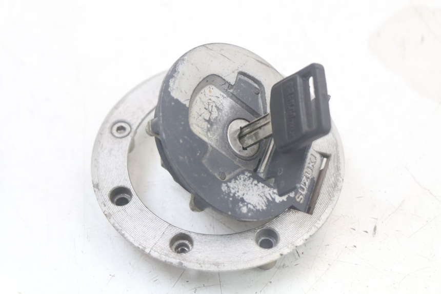 photo de KIT SERRATURA CHIAVE NEIMAN SUZUKI SV N 650 (1999 - 2002) - Caratteristiche distintive