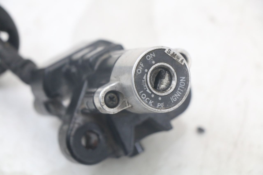 photo de KIT SERRATURA CHIAVE NEIMAN SUZUKI SV N 650 (1999 - 2002) - Vista d'insieme del prodotto