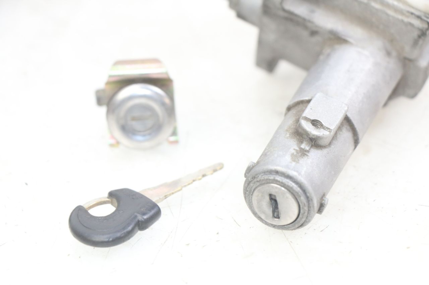 photo de KIT SERRATURA CHIAVE NEIMAN SYM SYMPHONY 125 (2009 - 2015) - Vista d'insieme del prodotto