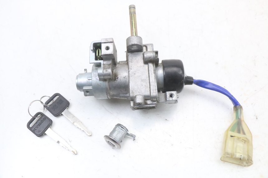 photo de KIT CHIAVE BLOCCO NEIMAN KYMCO XCITING 250 (2006 - 2009) - Zoom sullo stato d'uso