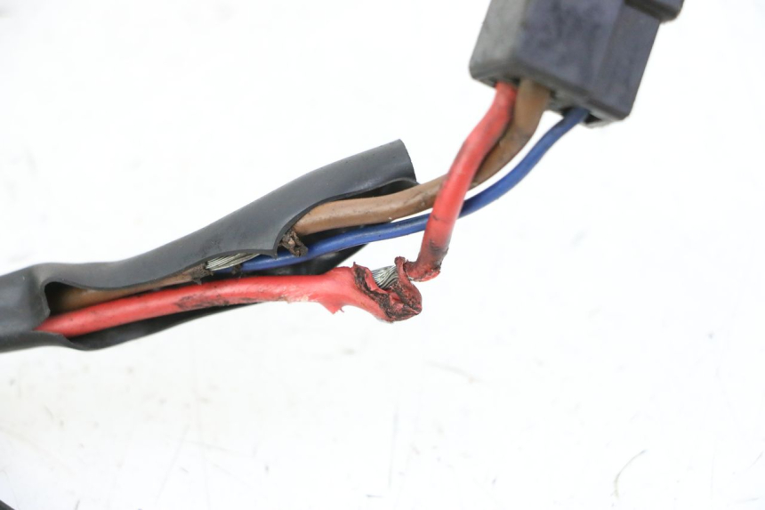 photo de KIT SERRATURE YAMAHA XV VIRAGO 535 (1988 - 2004) - Primo piano tecnico