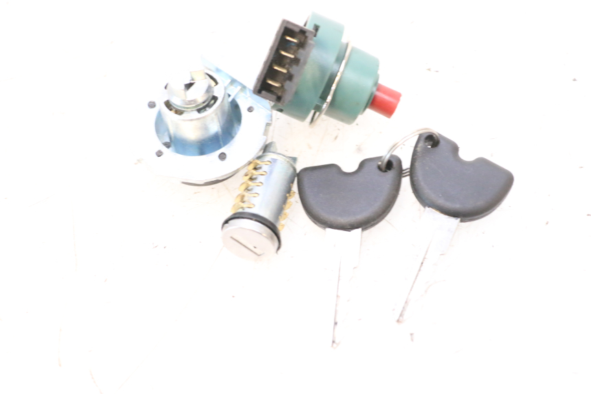 photo de KIT SERRATURA CHIAVE NEIMAN PIAGGIO ZIP 4T 50 (2018 - 2020) - Ricambio usato controllato