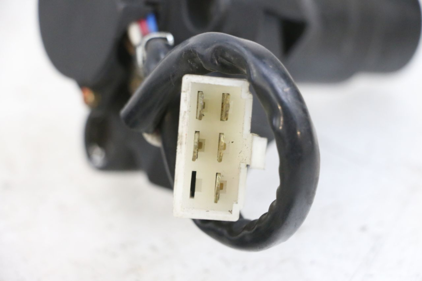 photo de KIT SERRATURE KAWASAKI ZR 7 750 (1999 - 2004) - Stato della superficie e materiale