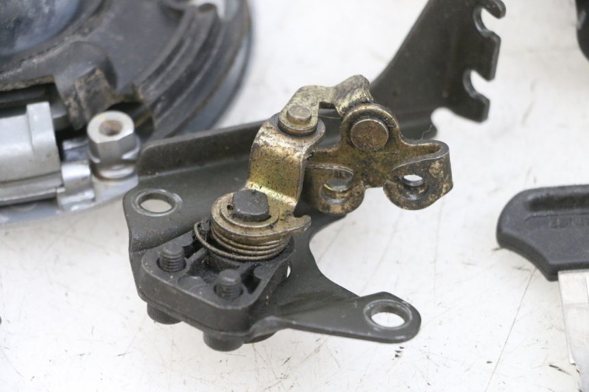 photo de KIT SERRATURE KAWASAKI ZR 7 750 (1999 - 2004) - Marcature e riferimenti originali