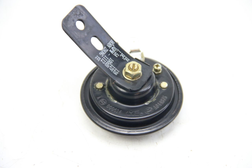 photo de KLAXON PEUGEOT E-VIVACITY 1 (2012 - 2018) - Zoom sullo stato d'uso