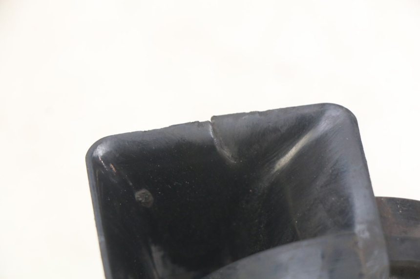 photo de KLAXON GILERA GP 800 (2007 - 2013) - Zoom sullo stato d'uso