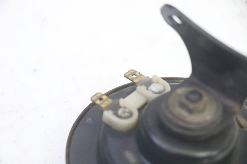 photo de CLACSON KAWASAKI GPX R WARBIRD 600 (1988 - 1993) - Altra angolazione