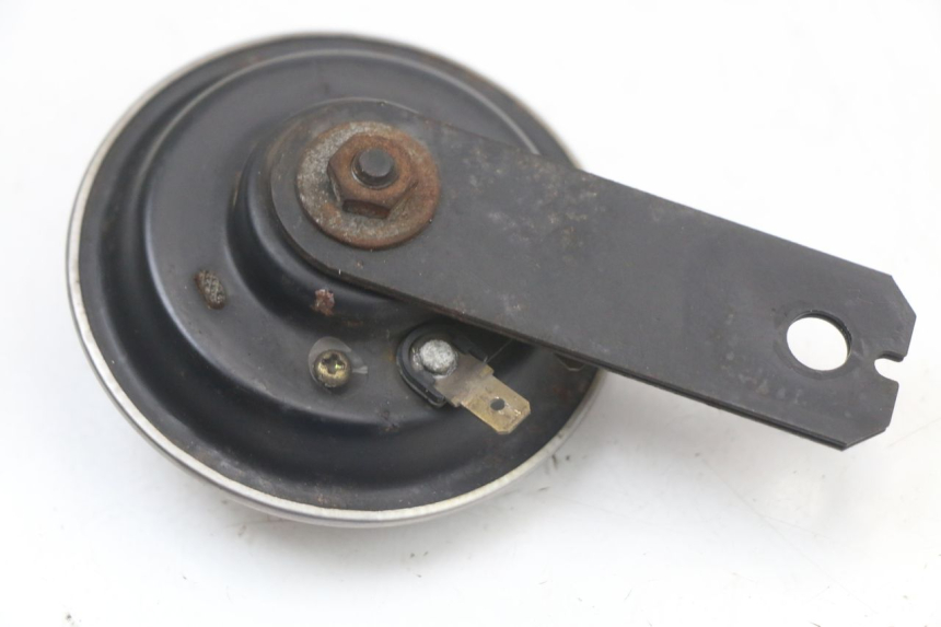 photo de CLACSON SUZUKI GZ MARAUDER 125 (1998 - 2004) - Zoom sullo stato d'uso