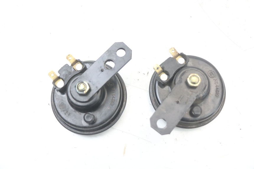 photo de CLACSON HARLEY DAVIDSON SPORTSTER XL CUSTOM 883 (1999 - 2006) - Primo piano tecnico