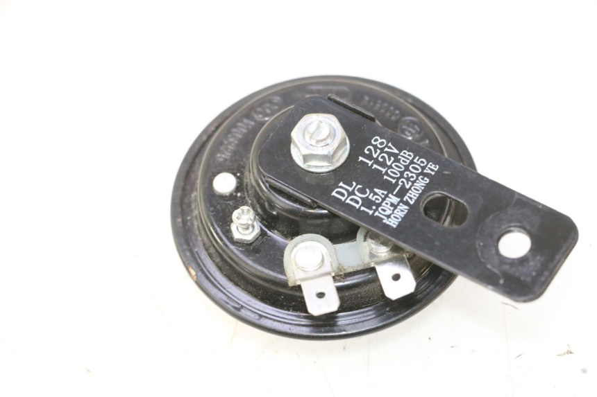 photo de CLACSON PEUGEOT KISBEE 4T 50 (2023 - 2026) - Dettaglio del componente