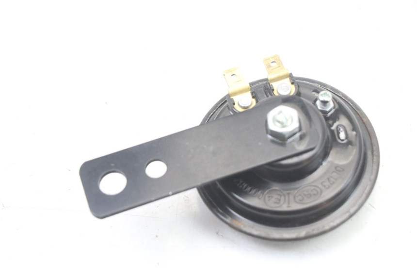 photo de KLAXON PEUGEOT TWEET 4T 50 (2023 - 2025) - Zoom sullo stato d'uso