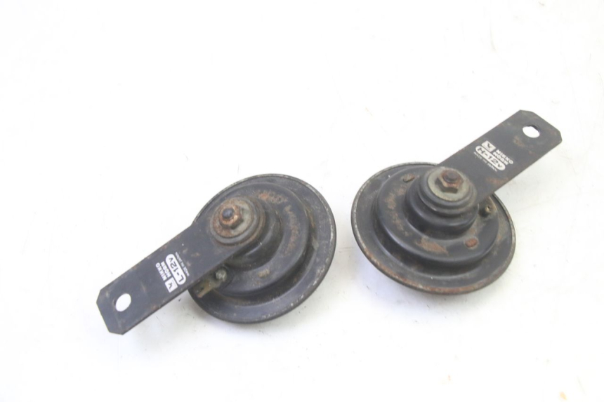 photo de CLACSON TRIUMPH SPRINT 900 (1995 - 1998) - Primo piano tecnico