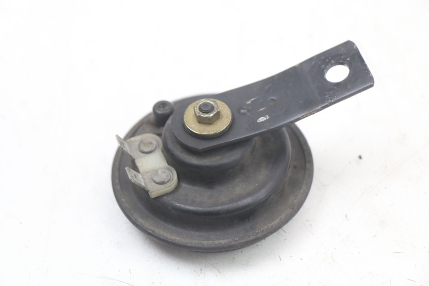 photo de CLACSON SUZUKI GS F 500 (2004 - 2007) - Zoom sullo stato d'uso