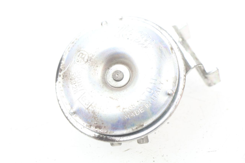 photo de Clacson PIAGGIO VESPA GTS IE ABS 300 (2016 - 2018) - Vista principale