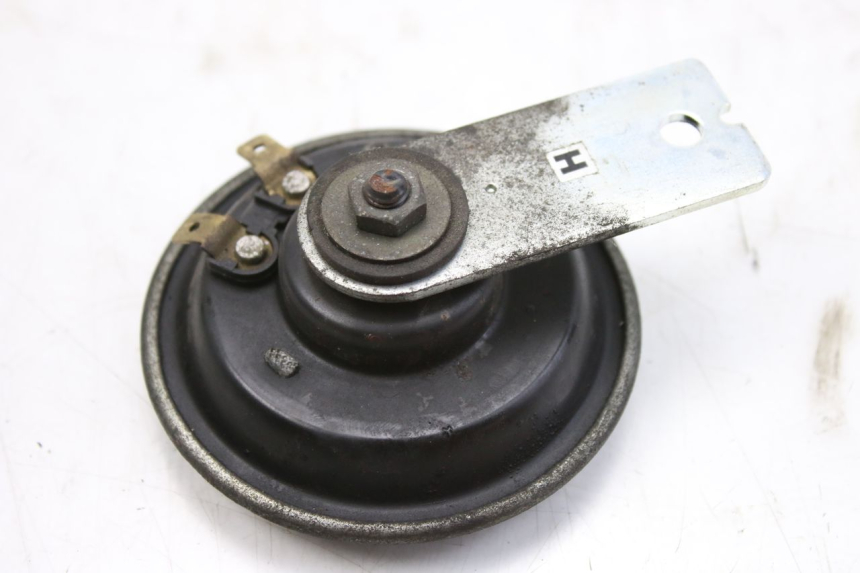 photo de KLAXON YAMAHA XP T-MAX TMAX ABS 500 (2004 - 2007) - Zoom sullo stato d'uso