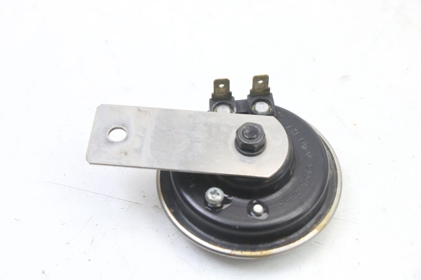 photo de CLACSON YAMAHA TRACER 7 700 (2020 - 2024) - Zoom sullo stato d'uso