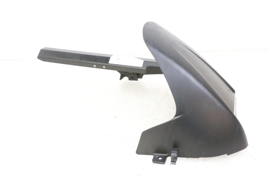 photo de PARASPRUZZI SUZUKI GSR 750 (2011 - 2017) - Primo piano tecnico