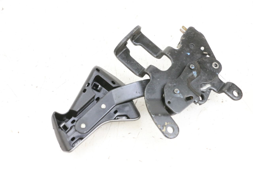 photo de LEVA FRENO PARCHEGGIO SUZUKI BURGMAN 650 (2013 - 2020) - Zoom sullo stato d'uso