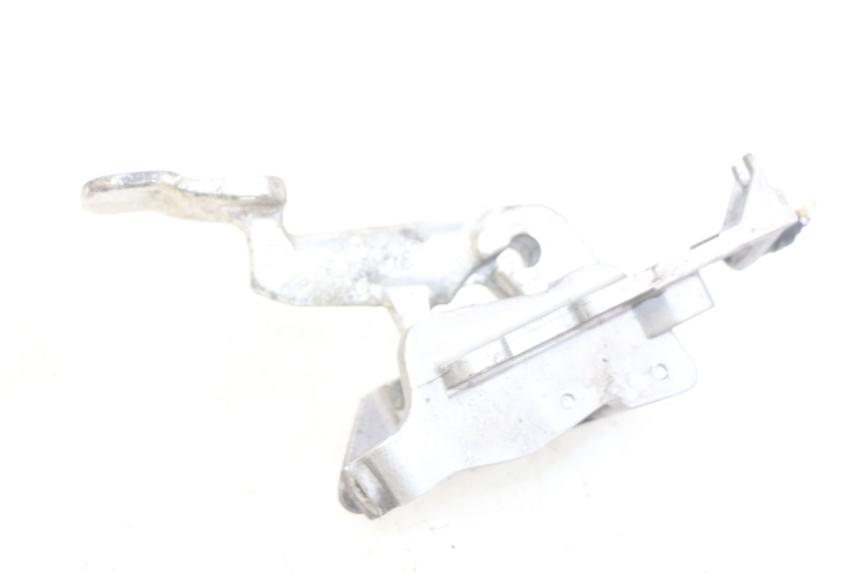 photo de LEVA FRENO DI STAZIONAMENTO GILERA GP 800 (2007 - 2013) - Zoom sullo stato d'uso