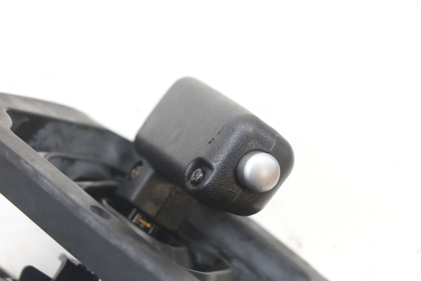 photo de LEVA FRENO PARCHEGGIO KYMCO XCITING 500 (2007 - 2010) - Zoom sullo stato d'uso