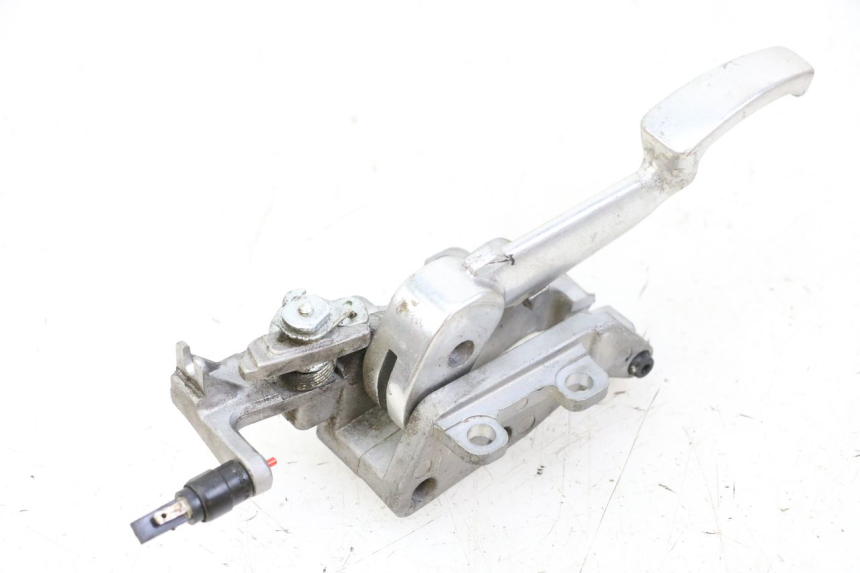 photo de LEVA FRENO PARCHEGGIO PIAGGIO MP3 500 (2014 - 2017) - Primo piano tecnico