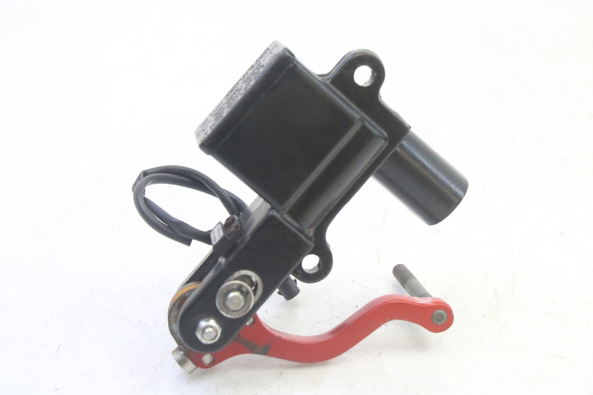 photo de LEVA FRENO PARCHEGGIO LIGIER PULSE 3 1 (2014 - 2020) - Primo piano tecnico