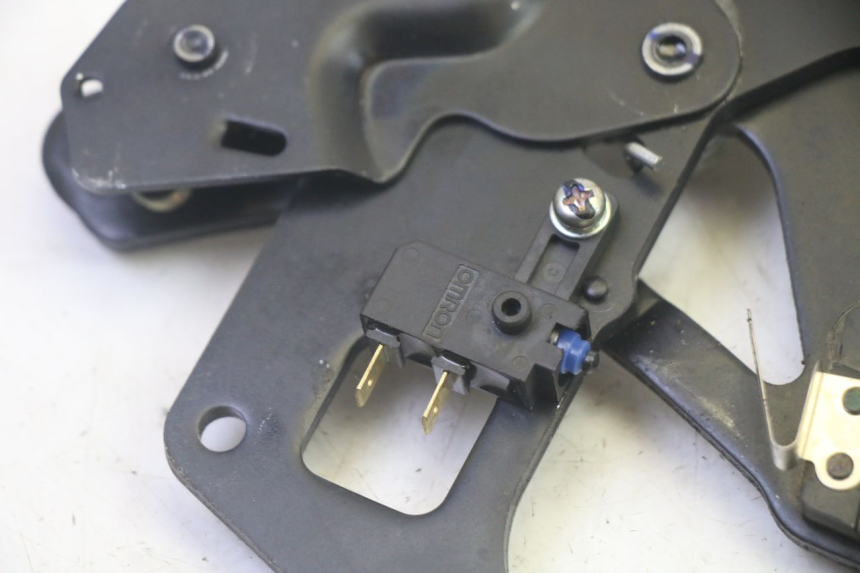 photo de LEVA FRENO PARCHEGGIO YAMAHA TRICITY 300 (2020 - 2024) - Zoom sullo stato d'uso