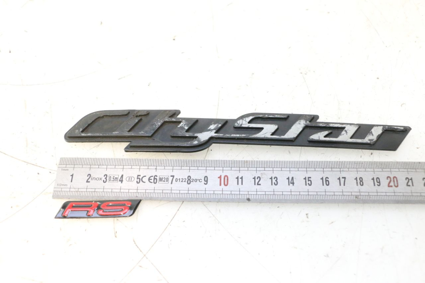 photo de LOGO MARCA PEUGEOT CITYSTAR 2T 50 (2018 - 2021) - Dettagli dei punti di fissaggio