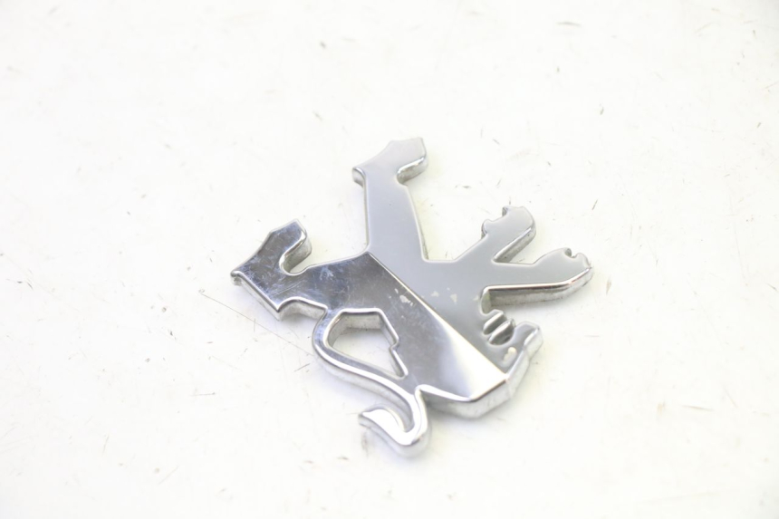 photo de LOGO MARCA PEUGEOT ELYSTAR 50 (2002 - 2014) - Dettaglio del componente