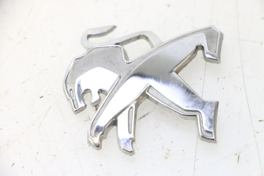 photo de LOGO MARCA PEUGEOT KISBEE 2T 50 (2010 - 2017) - Altra angolazione
