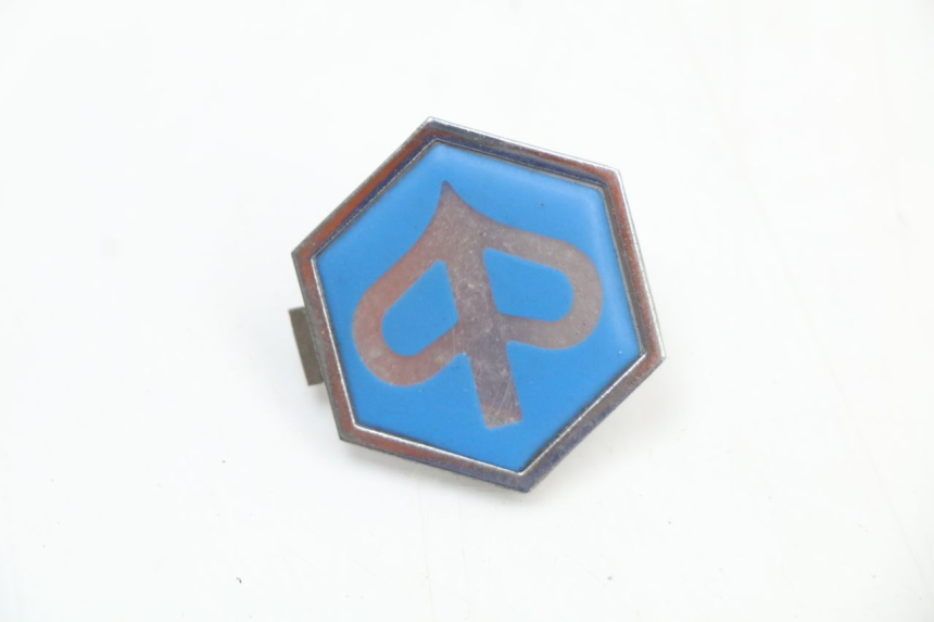 photo de LOGO MARCHIO PIAGGIO LIBERTY 4T 50 (2018 - 2021) - Zoom sullo stato d'uso